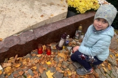 12-Pamietamy-o-wielkich-Polkach-wycieczka-do-pomnika-Sw.-Jana-Pawla-II-10