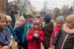 12-Pamietamy-o-wielkich-Polkach-wycieczka-do-pomnika-Sw.-Jana-Pawla-II-6