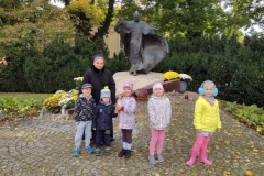 12-Pamietamy-o-wielkich-Polkach-wycieczka-do-pomnika-Sw.-Jana-Pawla-II-9