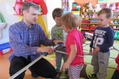 Boże Duszki poznają zawody rodziców - tata Stasia - nauczyciel 15.05