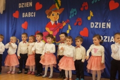 Dzien-Babci-i-Dziadka-w-grupie-Boze-Duszki-09.02-9