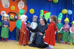 Dzien-Babci-i-Dziadka-w-grupie-Boze-Duszki-i-Sloneczka-25.01-4