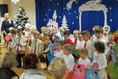 Dzien-Babci-i-Dzidka-w-grupie-Promyczki-i-Aniolki-9