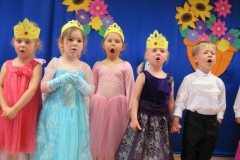 DZIEŃ MAMY I TATY W GRUPIE BOŻE DUSZKI - 24 05