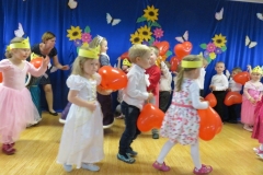 DZIEN-MAMY-I-TATY-W-GRUPIE-BOZE-DUSZKI-24-05-10