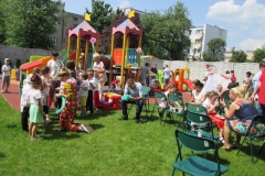 Dzien-Mamy-i-Taty-w-grupie-Promyczkow-i-Bozych-Duszkow-24.05-16