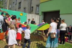 Dzien-Mamy-i-Taty-w-grupie-Promyczkow-i-Bozych-Duszkow-24.05-22