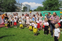Dzien-Mamy-i-Taty-w-grupie-Promyczkow-i-Bozych-Duszkow-24.05-6