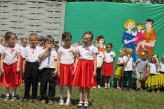 Dzien-Mamy-i-Taty-w-grupie-Promyczkow-i-Bozych-Duszkow-24.05-9
