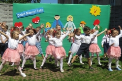 Dzien-Mamy-i-Taty-w-grupie-Sloneczek-i-Bozych-Duszkow-5