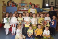 Dzien-Papieski-w-grupie-Promyczki-i-Aniolki-16.10-1