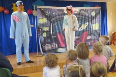 Dzien-pluszowego-misia-i-przedstawienie-o-bezpieczenstwie-24.11-15