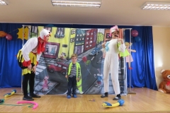 Dzien-pluszowego-misia-i-przedstawienie-o-bezpieczenstwie-24.11-5