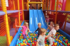 Dzien-Przedszkolaka-wycieczka-do-Fabryki-Smiechu-Michalek-20.09-17