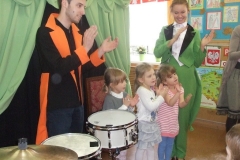 Koncert-z-cyklu-Zielona-nutka-Jak-w-Rodzinie-Panstwa-Perkusinskich-18.11-9