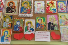 Matka-Boza-praca-plastyczna-Rodzicow-i-dzieci-3