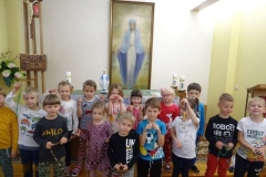 Milion-dzieci-modli-sie-na-rozancu-3