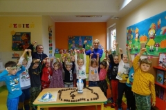 Milion-dzieci-modli-sie-na-rozancu-4