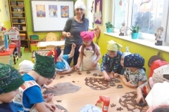 Motylki-i-Sloneczka-pieka-pierniczki-na-swieta-3