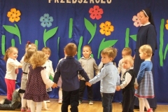 Pasowanie-na-przedszkolaka-w-grupie-3-latkow-17.-11-27