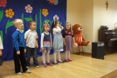 Pasowanie-na-Przedszkolaka-w-grupie-4-latkow-6.11-8