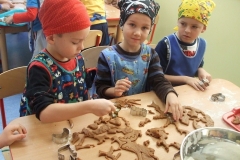Pieczemy-pierniczki-9.12-9