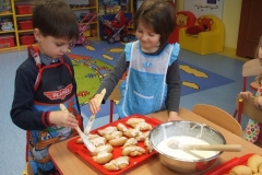 Pieczemy-rogaliki-w-grupie-starszakow-7.11-25