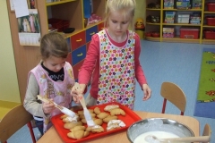 Pieczemy-rogaliki-w-grupie-starszakow-7.11-9