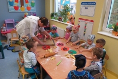 Pieczenie-pierniczkow-u-Promyczkow-06.11-2