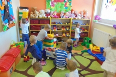 Pierwsze-zabawy-w-przedszkolu-24