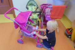 Pierwsze-zabawy-w-przedszkolu-9