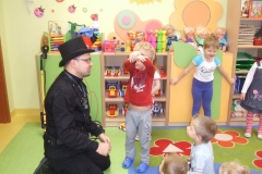 Poznajemy-zawody-spotkanie-z-kominiarzem-tata-Marysi-3