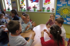 Promyczki-pieka-rogaliki-Sw.-Marcina-09.11-1