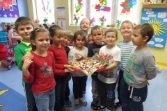 Promyczki-pieka-rogaliki-Sw.-Marcina-09.11-8