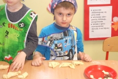 PROMYCZKI-PIEKA-SMACZNE-ROGALIKI-10.11-12