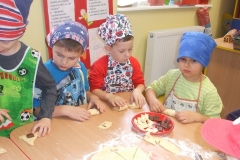 PROMYCZKI-PIEKA-SMACZNE-ROGALIKI-10.11-13