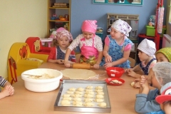 PROMYCZKI-PIEKA-SMACZNE-ROGALIKI-10.11-5