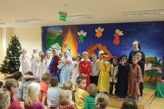 Przedstawiamy-Jaselka-dla-dzieci-ze-Szkoly-podstawowej-nr-85-22.01-8