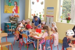 Salatka-owocowo-warzywana-w-grupie-starszakow-30.09-12