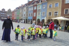 Sloneczka-i-Boze-Duszki-na-wycieczce-do-Groty-Solnej-i-na-Stary-Rynek-22.04-2