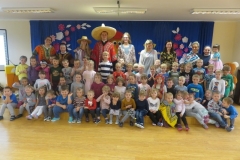 Spotkanie-z-grupa-Misyjna-i-klerykiem-Michalem-absolwentem-przedszkola-11.12-1
