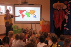 Spotkanie-z-grupa-Misyjna-i-klerykiem-Michalem-absolwentem-przedszkola-11.12-2