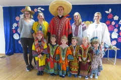 Spotkanie-z-grupa-Misyjna-i-klerykiem-Michalem-absolwentem-przedszkola-11.12-8