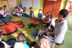 Spotkanie-z-mama-Marysi-rozmowa-o-zawodzie-farmaceutki-05.03-2