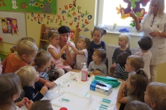 Spotkanie-z-pielegniarka-p.-Brygida-babcia-Zuzi-w-gr.-Boze-Duszki-19.09-7