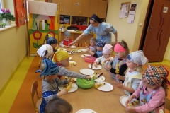 Szaszlyki-owocowe-u-Bozych-Duszkow-17