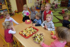 Szaszlyki-owocowe-u-Bozych-Duszkow-20