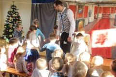 Teatrzyk-pt.-Sw.-Mikolaj-bp.-z-Miry-13.12-3