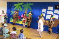 UROCZYSTE-POZEGNANIE-PRZEDSZKOLAKOW-BAJKA-pt.-PIOTRUS-PAN-W-WYKONANIU-PROMYCZKOW-20.06-11