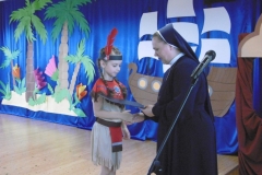 UROCZYSTE-POZEGNANIE-PRZEDSZKOLAKOW-BAJKA-pt.-PIOTRUS-PAN-W-WYKONANIU-PROMYCZKOW-20.06-13